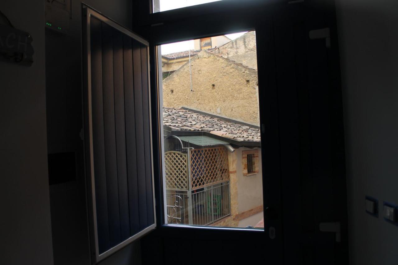 Casavacanzeivana Pizzo  Luaran gambar